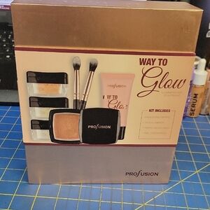 Profusion Cosmetics Way to Glow Illumnating Face Sculpting  Highlighter Kit Set